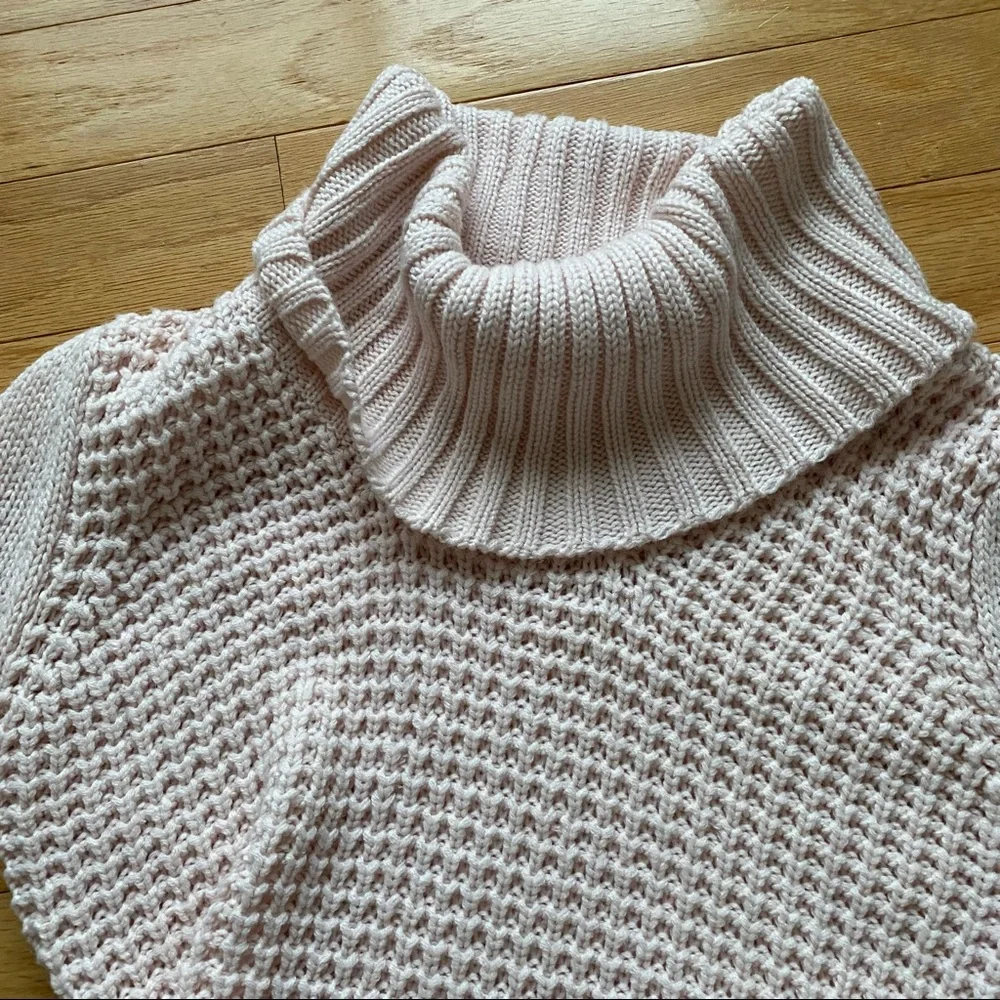 pink sweater - Picture 5 of 7